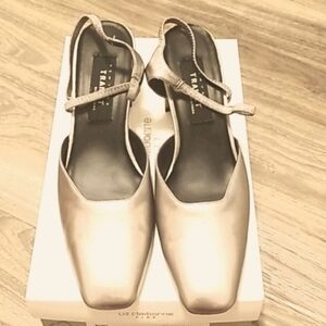 Women's Shoes